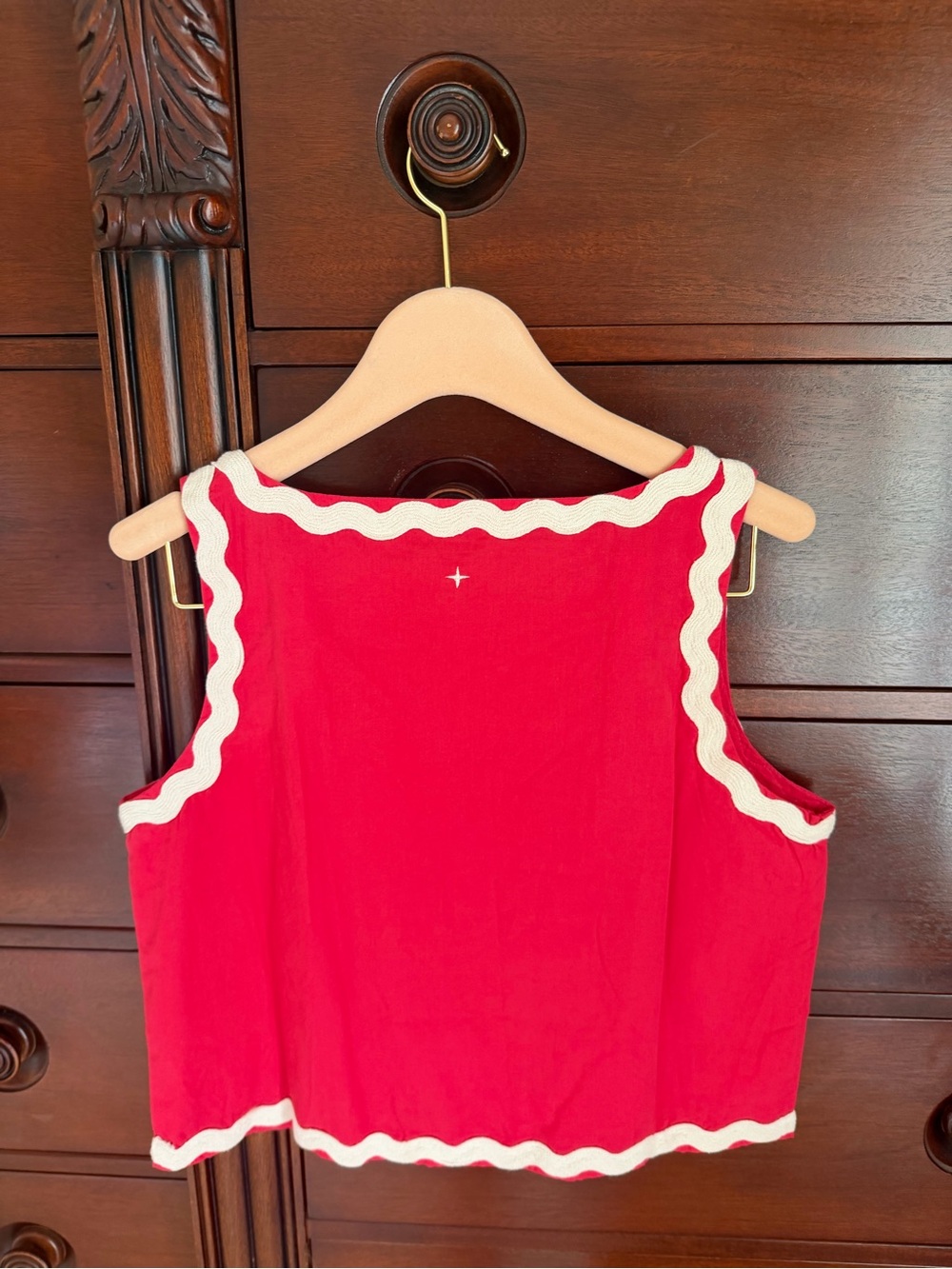 Luna Cropped Ric Rac Tank - Picture 2 of 2